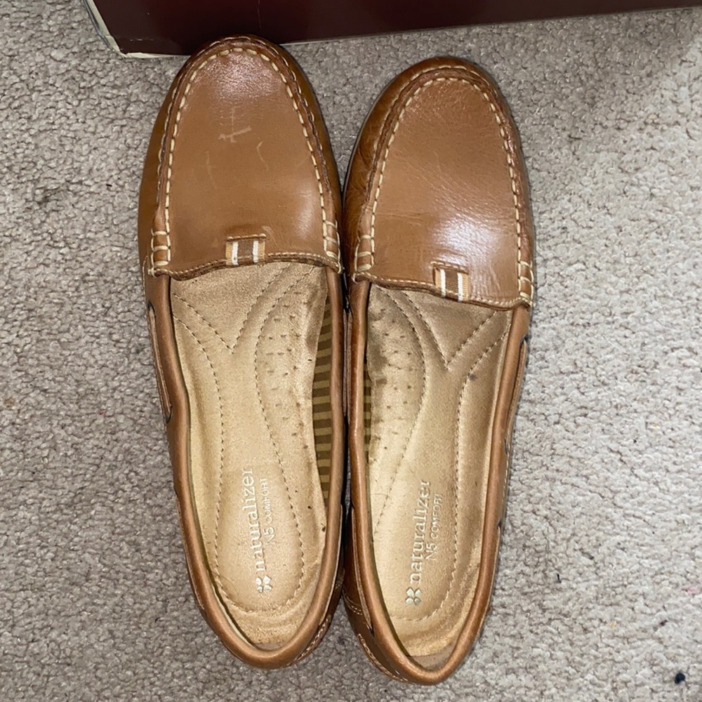 Womens flats